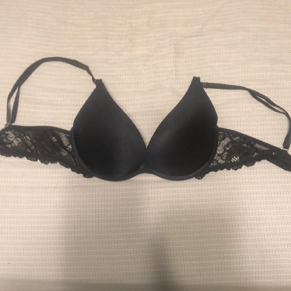 Victoria secret push up bra 34B